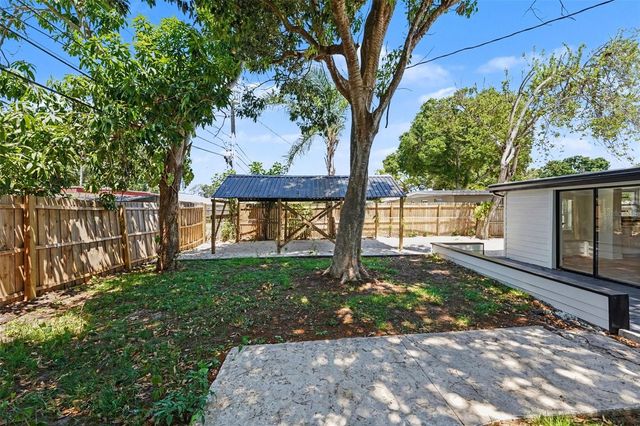 9482 CRESTVIEW STREET, Seminole, FL 33772