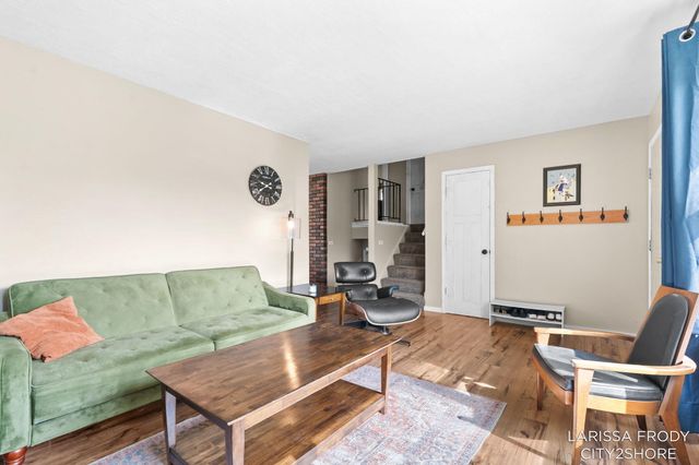245 Helen Drive, Rockford, MI 49341
