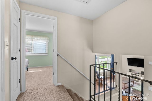245 Helen Drive, Rockford, MI 49341