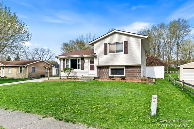 245 Helen Drive, Rockford, MI 49341