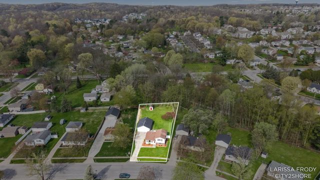 245 Helen Drive, Rockford, MI 49341