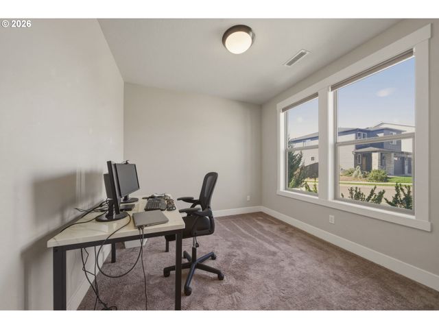 2101 N 2ND Way, Ridgefield, WA 98642