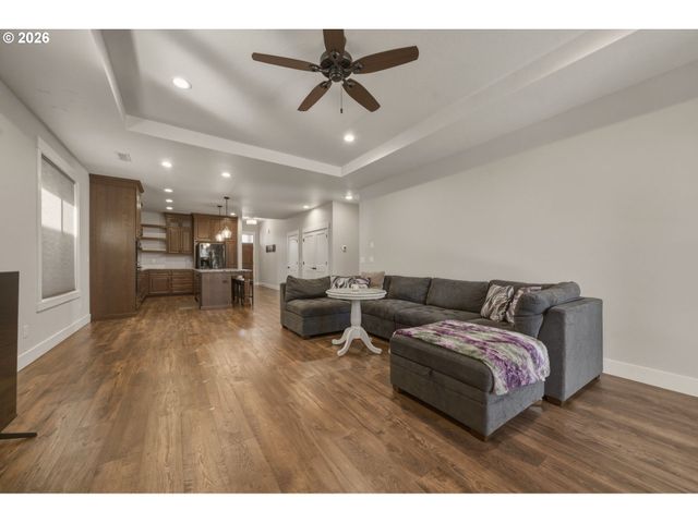 2101 N 2ND Way, Ridgefield, WA 98642