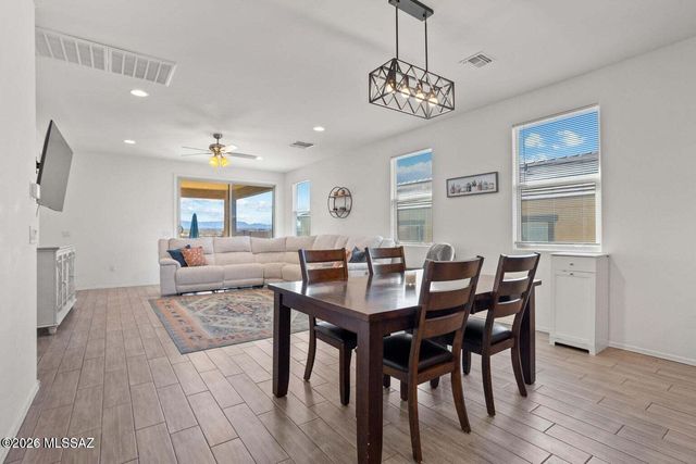 14070 E Red Pine Place, Vail, AZ 85641