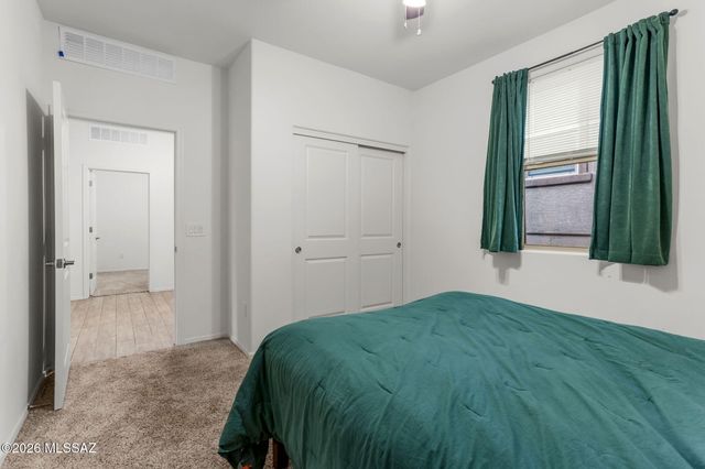 14070 E Red Pine Place, Vail, AZ 85641