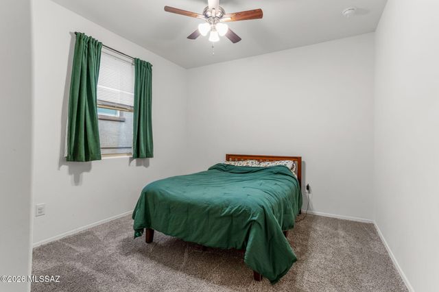 14070 E Red Pine Place, Vail, AZ 85641