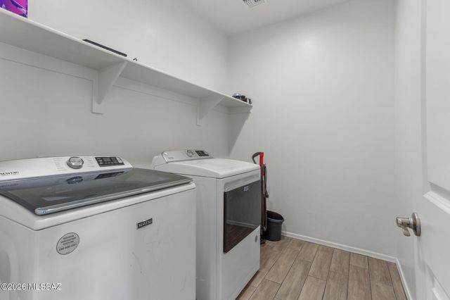 14070 E Red Pine Place, Vail, AZ 85641
