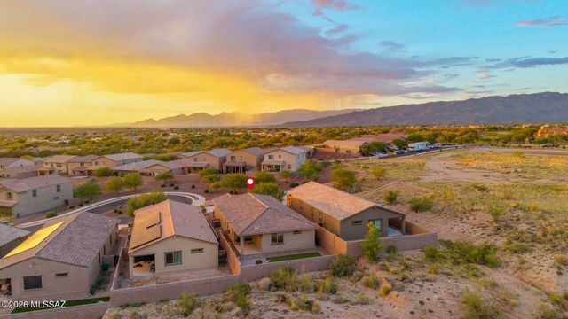 14070 E Red Pine Place, Vail, AZ 85641