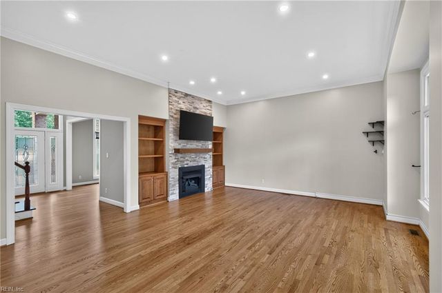 102 Matoaka TURN, Yorktown, VA 23693