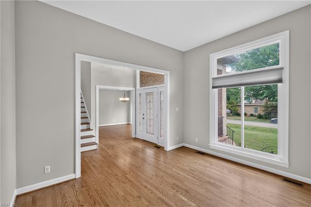 102 Matoaka TURN, Yorktown, VA 23693