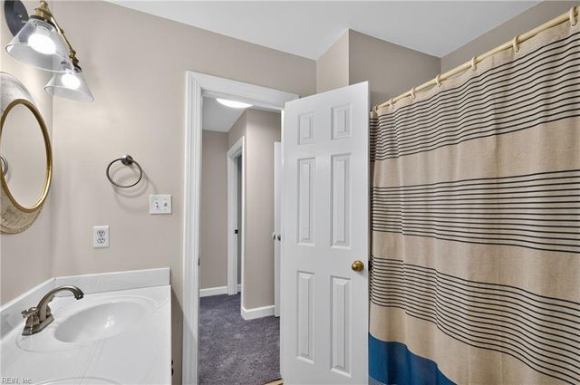 102 Matoaka TURN, Yorktown, VA 23693