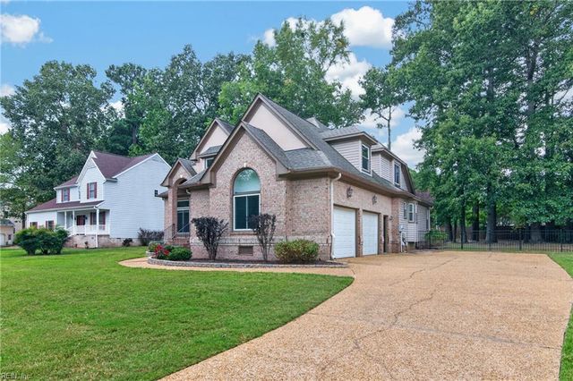 102 Matoaka TURN, Yorktown, VA 23693