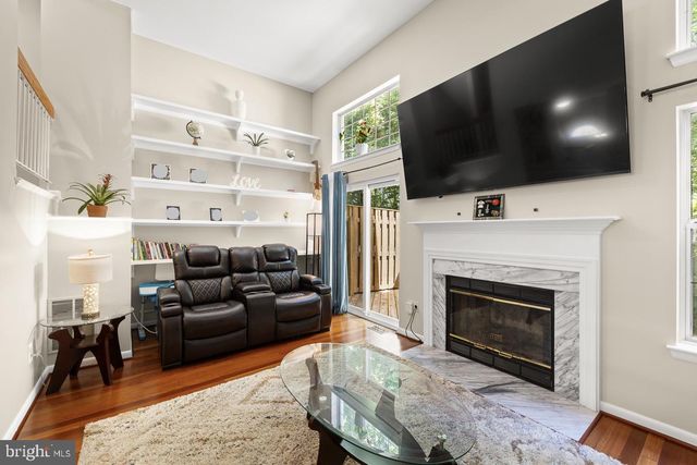 8309 LINDEN OAKS CT, Lorton, VA 22079