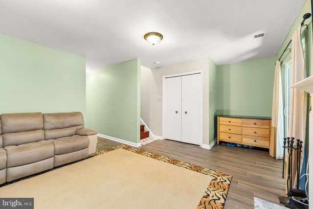 8309 LINDEN OAKS CT, Lorton, VA 22079