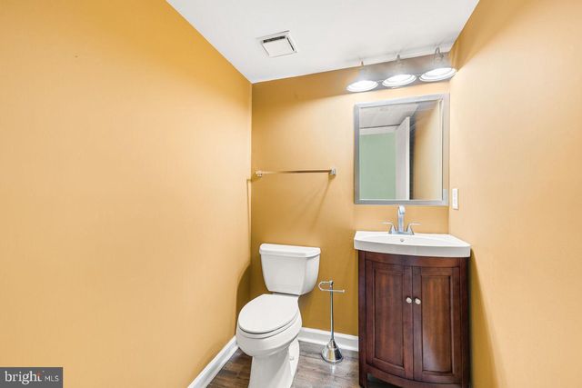 8309 LINDEN OAKS CT, Lorton, VA 22079