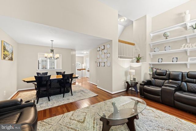 8309 LINDEN OAKS CT, Lorton, VA 22079