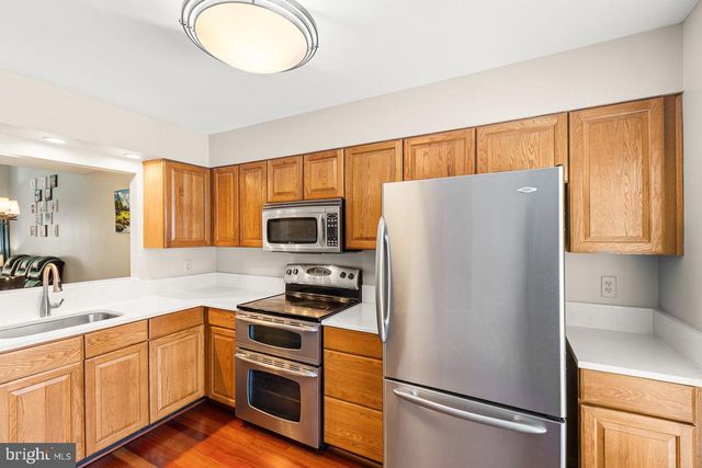 8309 LINDEN OAKS CT, Lorton, VA 22079