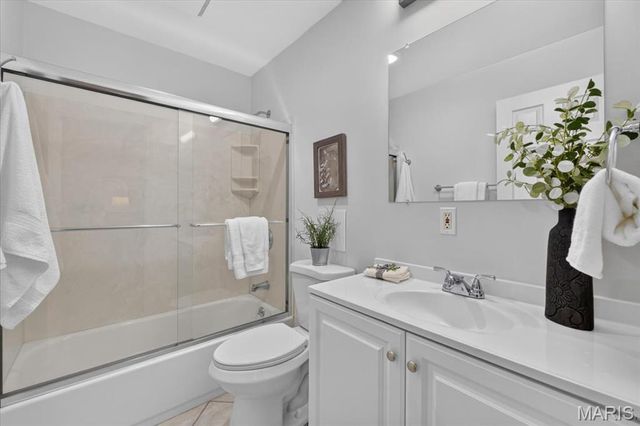 9351 Golden Gate Road, Rock Hill, MO 63144