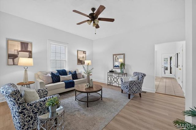 9351 Golden Gate Road, Rock Hill, MO 63144