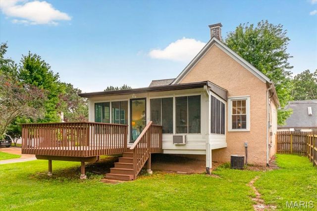 9351 Golden Gate Road, Rock Hill, MO 63144