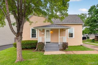 9351 Golden Gate Road, Rock Hill, MO 63144