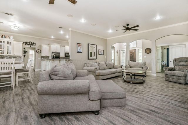 9151 BRIDLE TRAILS Drive, Amarillo, TX 79119