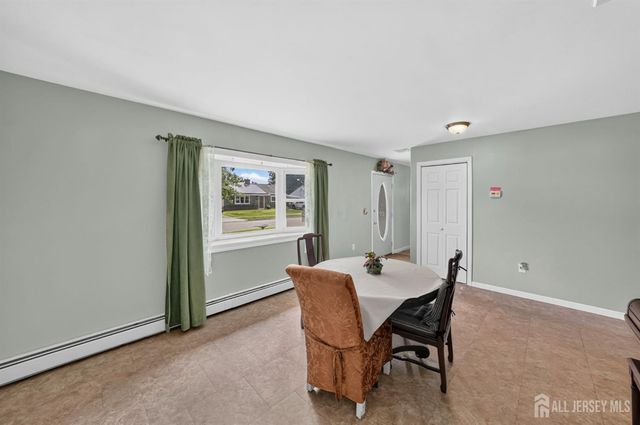 41 Weldon Road, Edison, NJ 08817