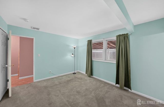 41 Weldon Road, Edison, NJ 08817