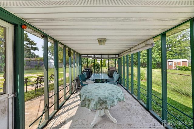41 Weldon Road, Edison, NJ 08817