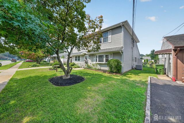 41 Weldon Road, Edison, NJ 08817