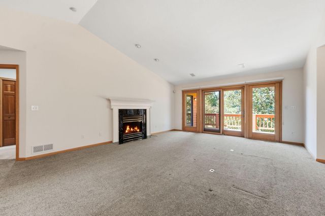 15 Anemone Circle, North Oaks, MN 55127