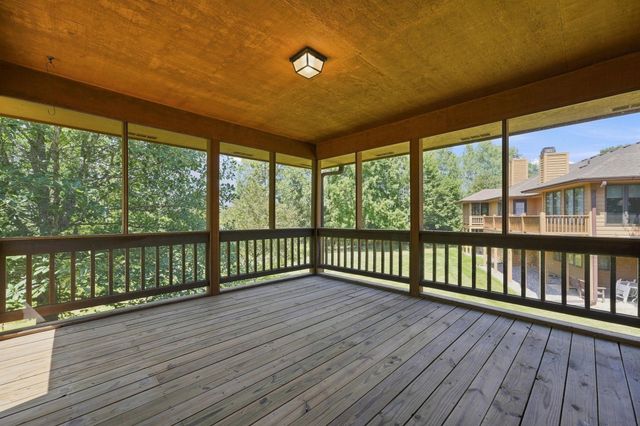 15 Anemone Circle, North Oaks, MN 55127