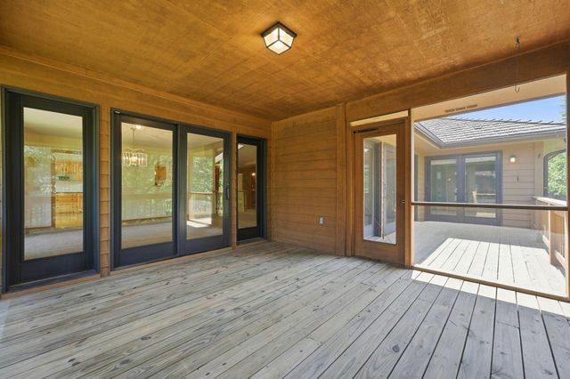 15 Anemone Circle, North Oaks, MN 55127