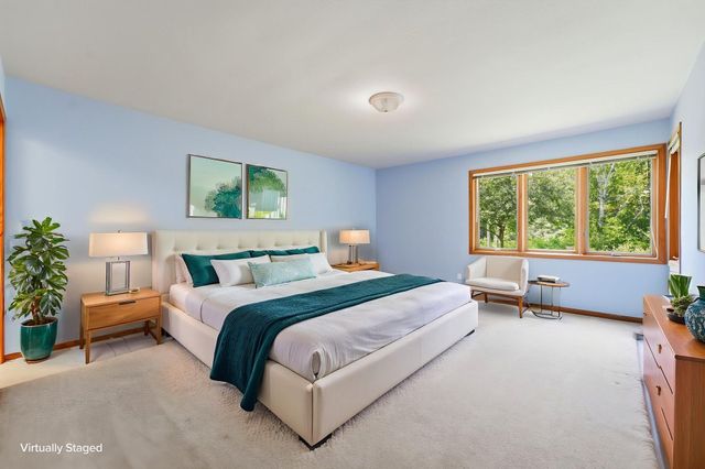 15 Anemone Circle, North Oaks, MN 55127