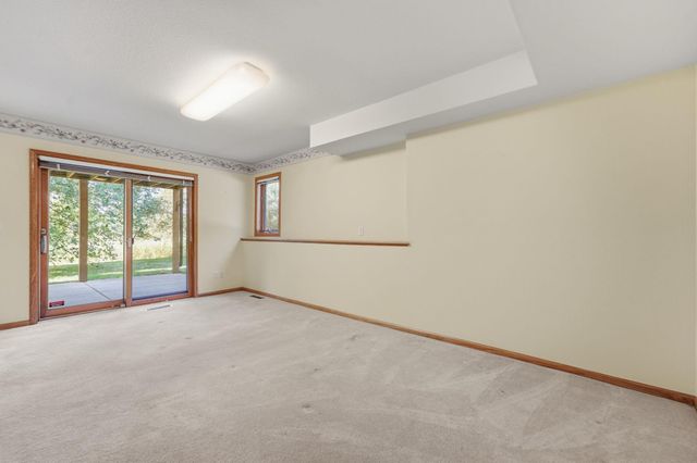 15 Anemone Circle, North Oaks, MN 55127