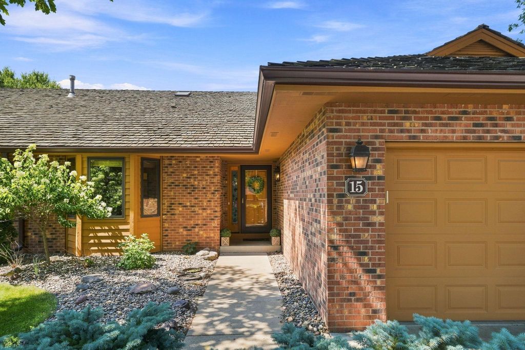 15 Anemone Circle, North Oaks, MN 55127 — exterior