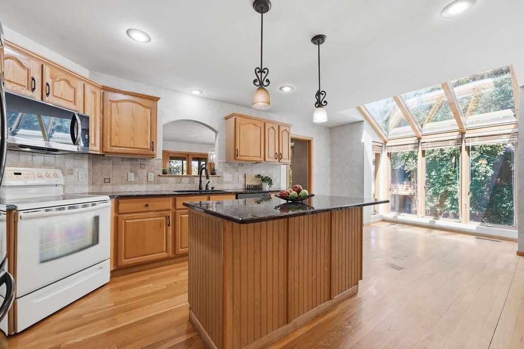 15 Anemone Circle, North Oaks, MN 55127 — photo 5