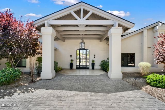 7281 E ROYAL PALM Road, Scottsdale, AZ 85258