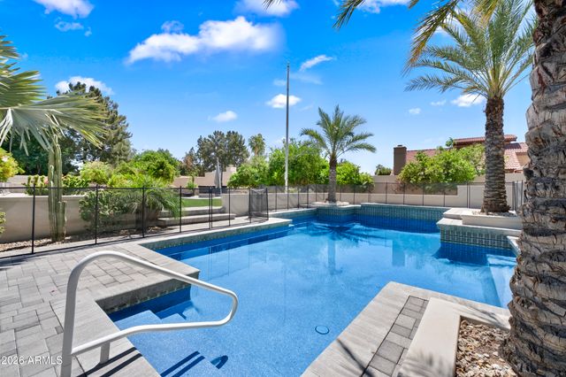 7281 E ROYAL PALM Road, Scottsdale, AZ 85258