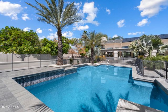 7281 E ROYAL PALM Road, Scottsdale, AZ 85258