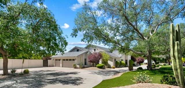 7281 E ROYAL PALM Road, Scottsdale, AZ 85258