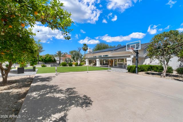 7281 E ROYAL PALM Road, Scottsdale, AZ 85258