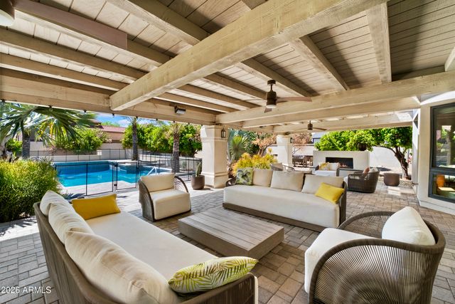 7281 E ROYAL PALM Road, Scottsdale, AZ 85258