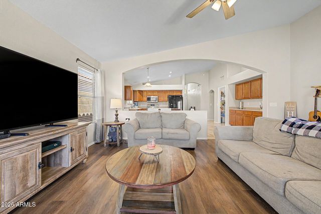 15267 W HONEYSUCKLE Lane, Surprise, AZ 85374