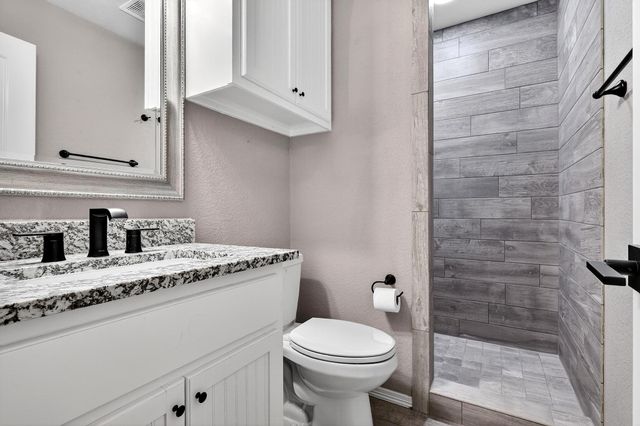 279 Capetown, Conroe, TX 77356