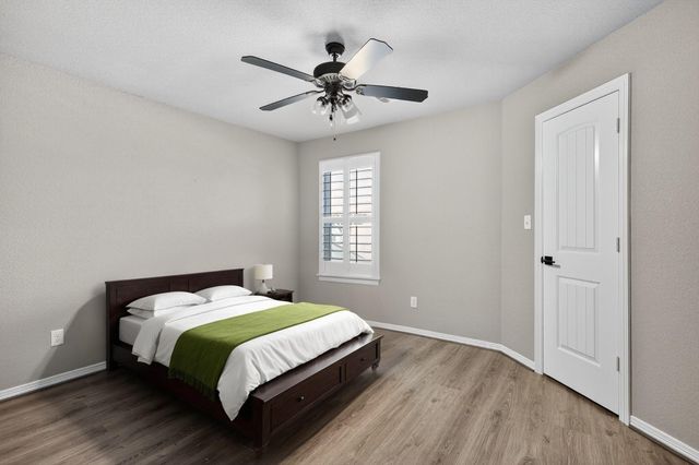 279 Capetown, Conroe, TX 77356