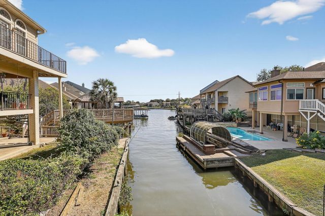 279 Capetown, Conroe, TX 77356