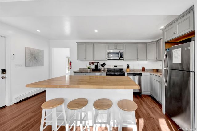 8 Forest Lane, Greenwood Lake, NY 10925