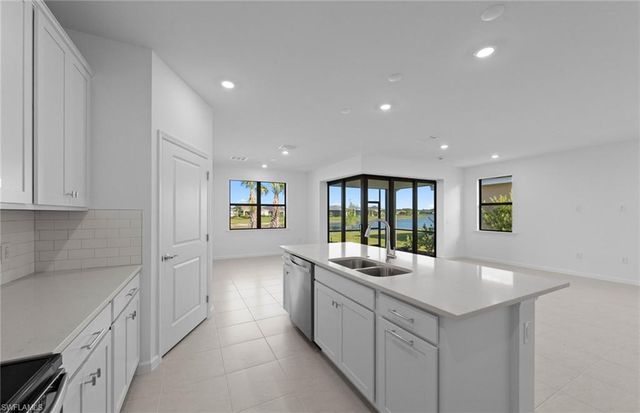 3960 Sweet Alyssum TER, Alva, FL 33920