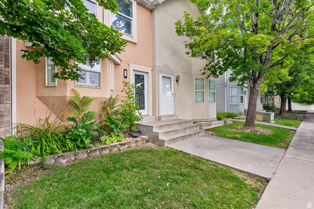 38 S 1000 E, Payson, UT 84651
